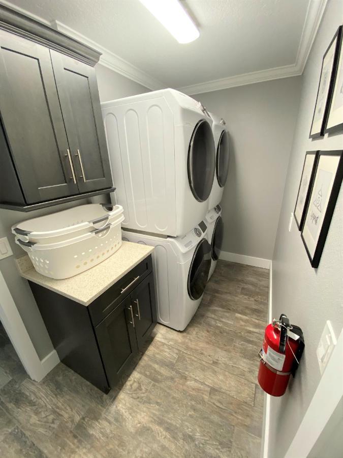 Mickeys Pearl - Phenomenal 7Br With 4 Master Suites Privacy Pool & Hot Tub Gas Bbq - 2 Miles To Disney Orlando Exterior foto